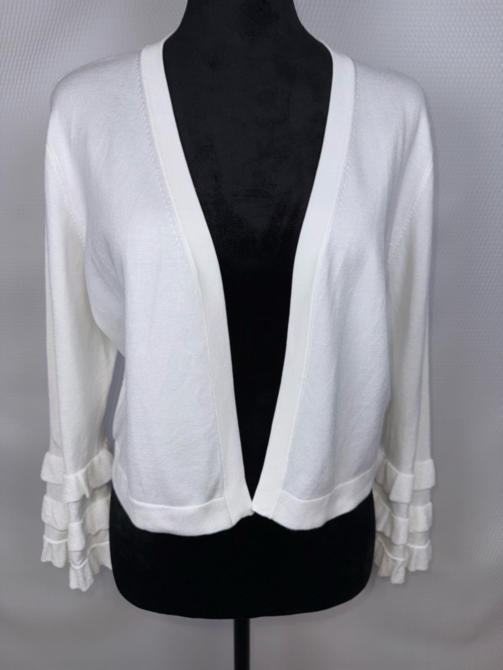 Calvin Klein White Ruffled Sleeve Open Front Shrug Cardigan Size Medium